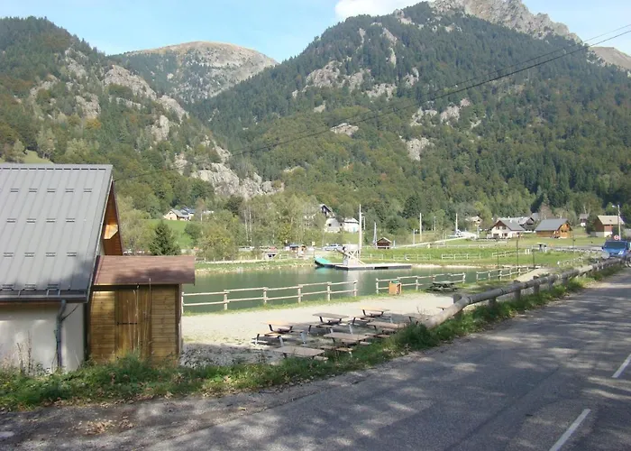 Studio Au Calme Face Aux Montagnes Dans Station De Ski