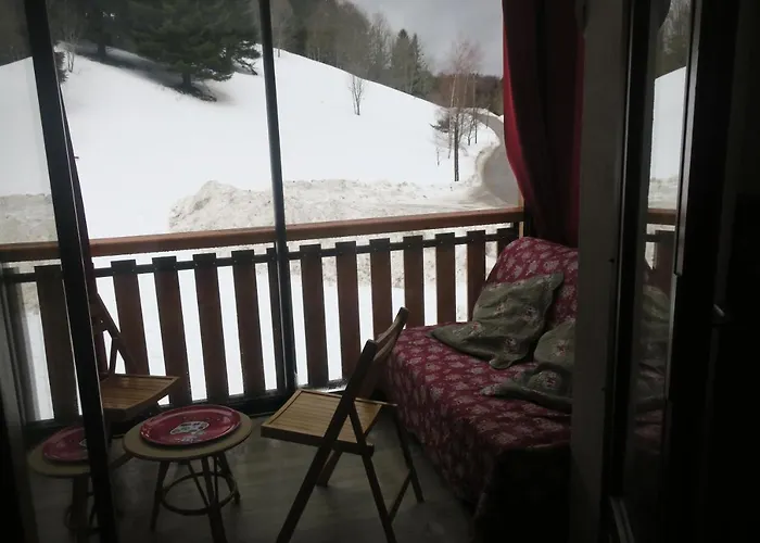 Studio Au Calme Face Aux Montagnes Dans Station De Ski
